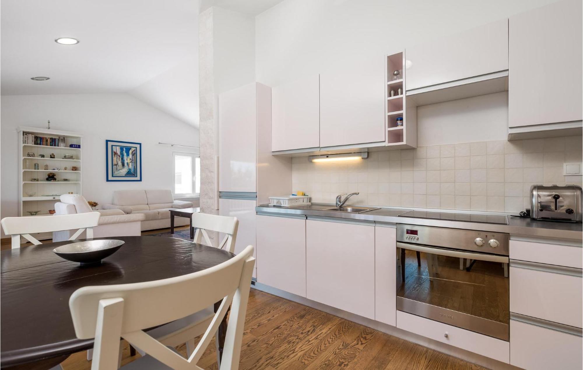 Nice Home In Krk With Kitchen クルク エクステリア 写真