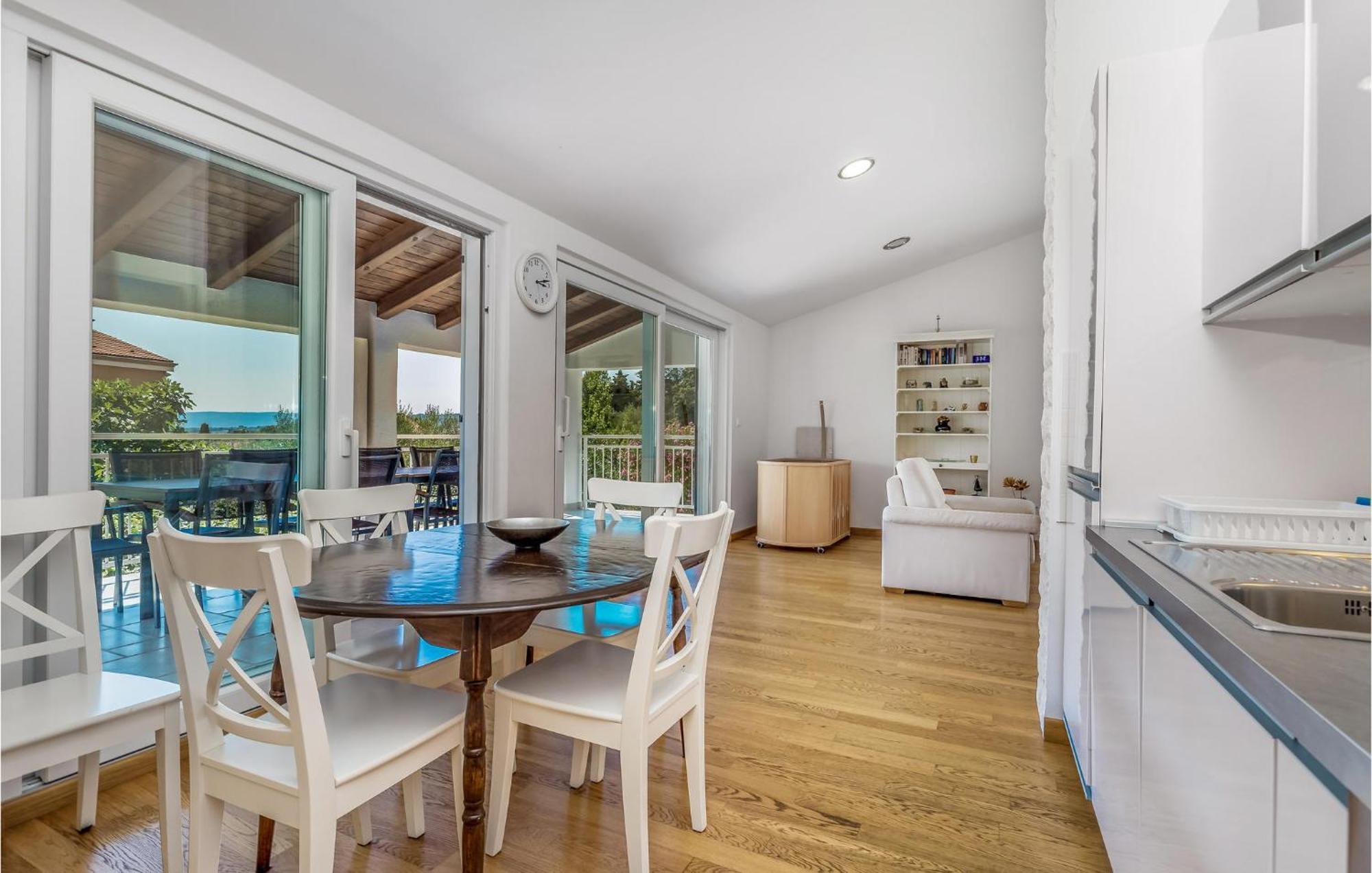 Nice Home In Krk With Kitchen クルク エクステリア 写真